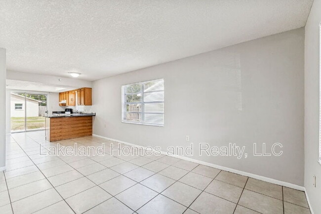 Building Photo - 6026 Norton Rd