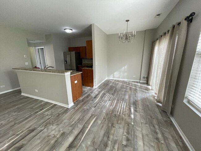 Building Photo - 3915 Granite Ct