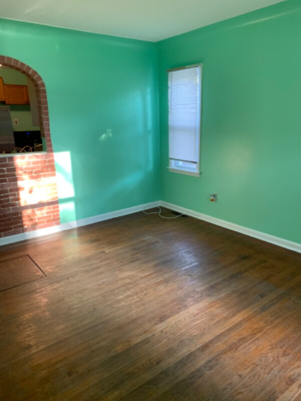 Building Photo - 19354 Seminole