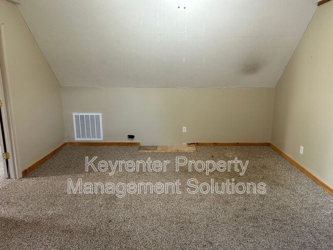 Building Photo - 33 Hodge Farm Ln