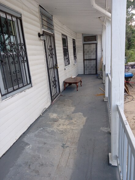 Building Photo - 13 Allway St