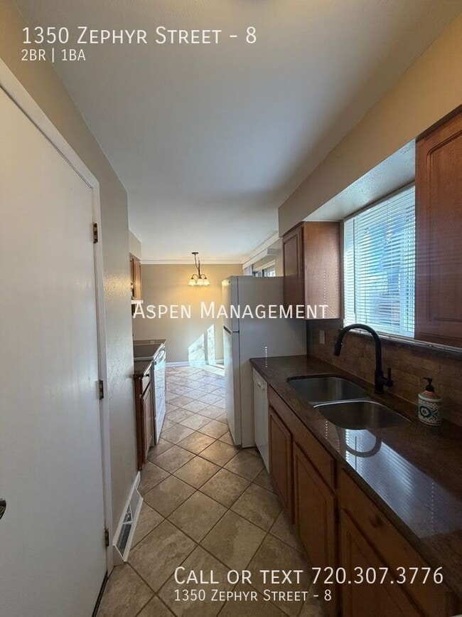 Building Photo - 1350 Zephyr St