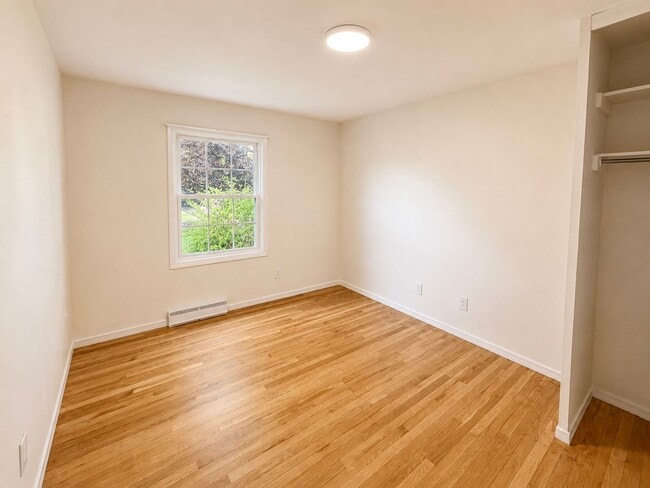 Building Photo - 3 Bed 1 Bath Rental in Rome NY