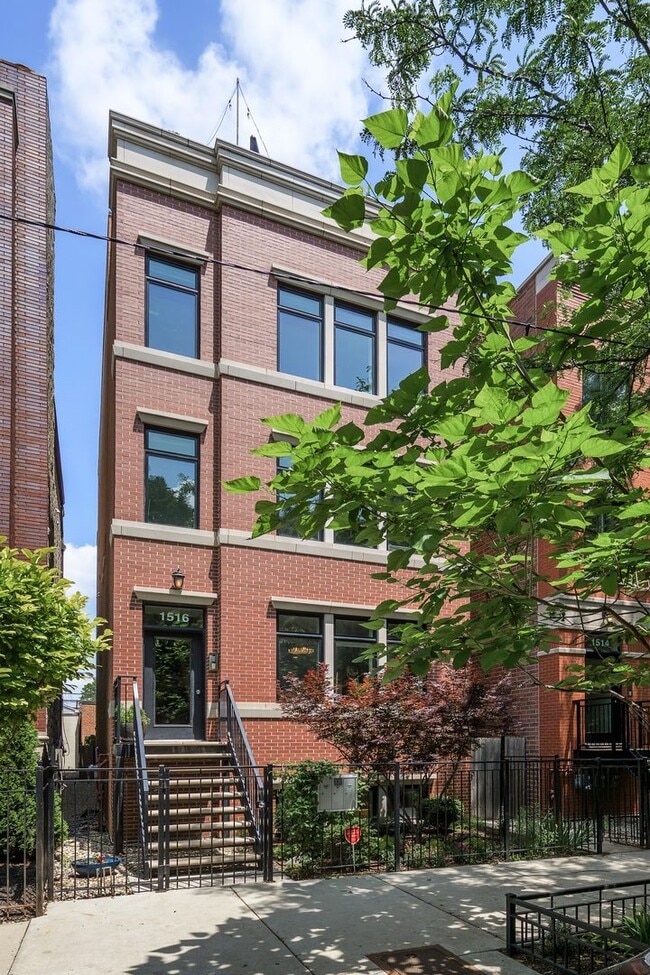 Building Photo - 1516 W Ohio St