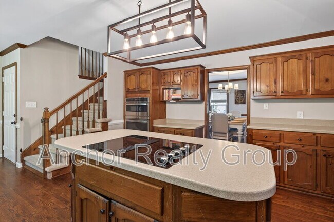 Building Photo - 1001 Santa Clara Ct