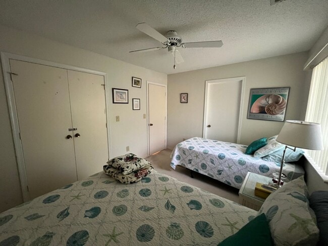 Building Photo - FURNISHED 2 BEDROOM/2 BATH UNIT 2ND FLOOR
