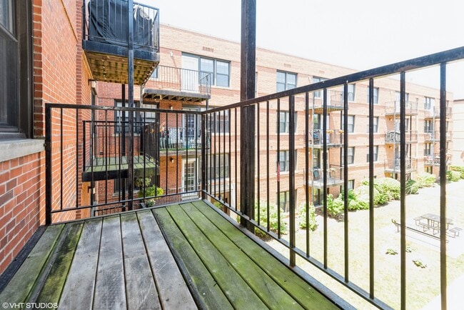 Building Photo - 5228 N Campbell Ave