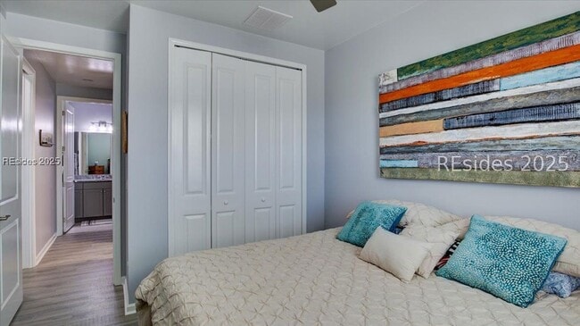 Building Photo - 231 Flip Flop Ct