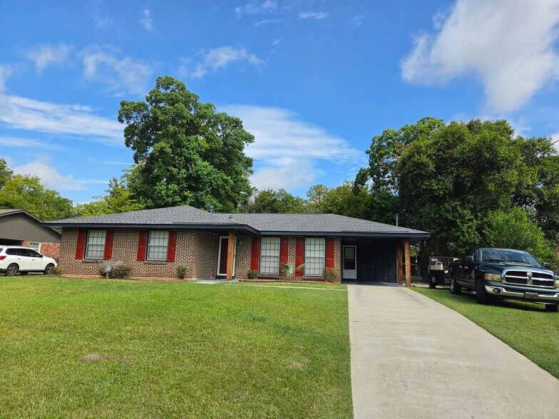 Building Photo - 1357 Marco Rd