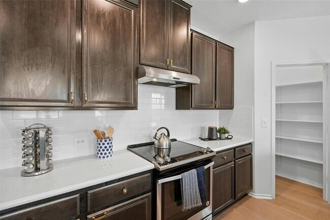 Building Photo - 7604 Peccary Dr