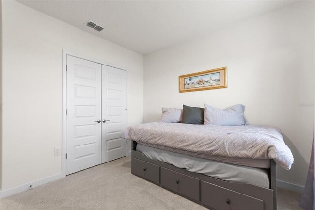 Building Photo - 421 Chayne Pl