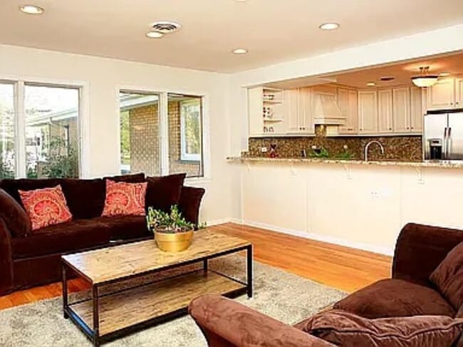 Building Photo - 3336 Overland Pass