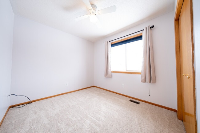 Building Photo - 634 McIntosh Ct