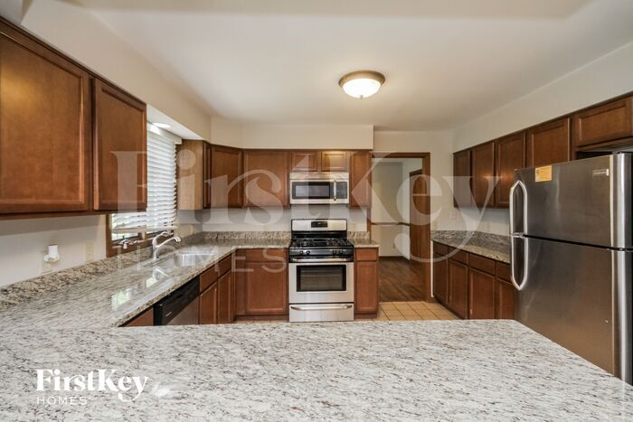 Building Photo - 301 Prairie Valley Ct