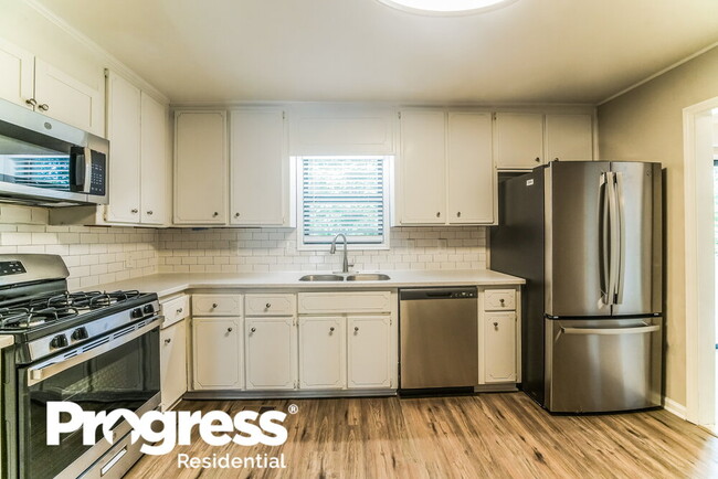 Building Photo - 1737 Hickory Grove Trail NW