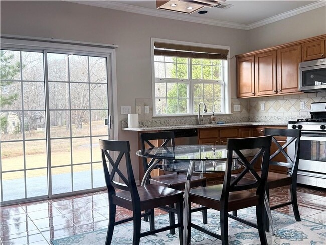 Building Photo - 8965 Friarbridge Dr