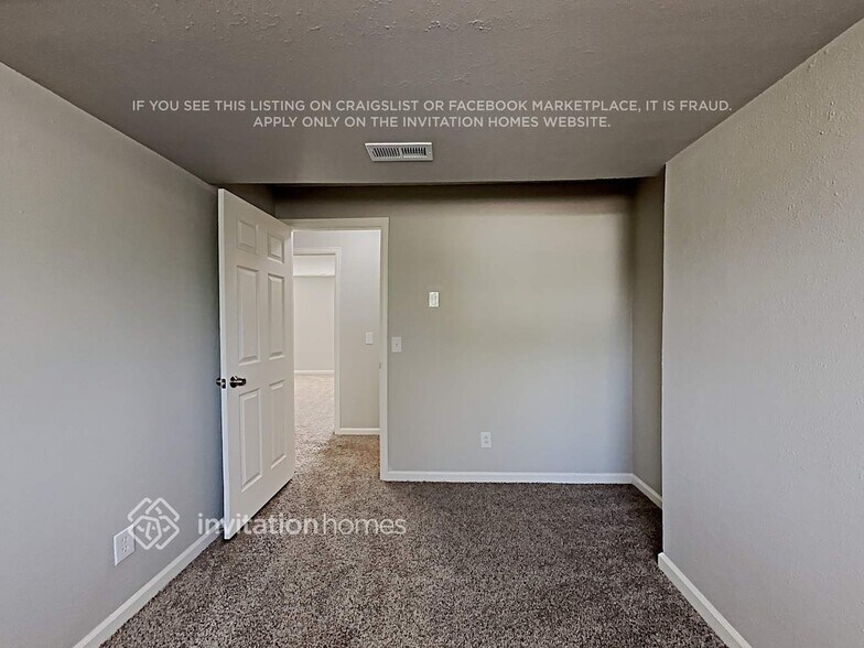 Building Photo - 5305 E 108th Pl