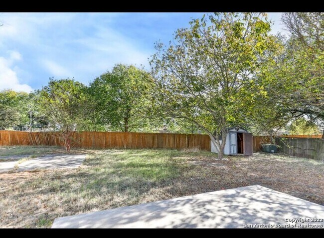 Building Photo - Charming 3BR House in San Antonio