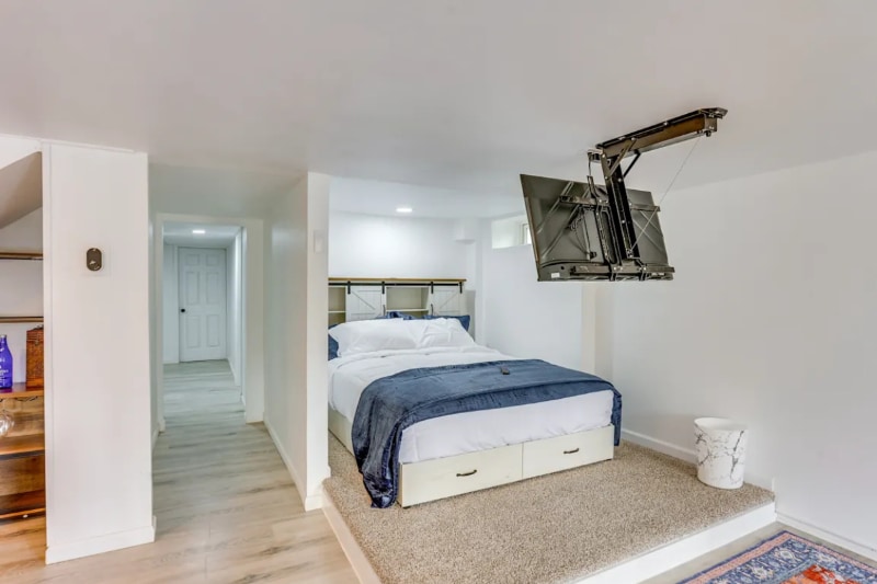 Building Photo - One Dent Dr