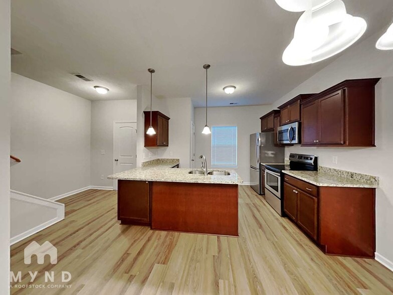 Building Photo - 302 Negri Ct