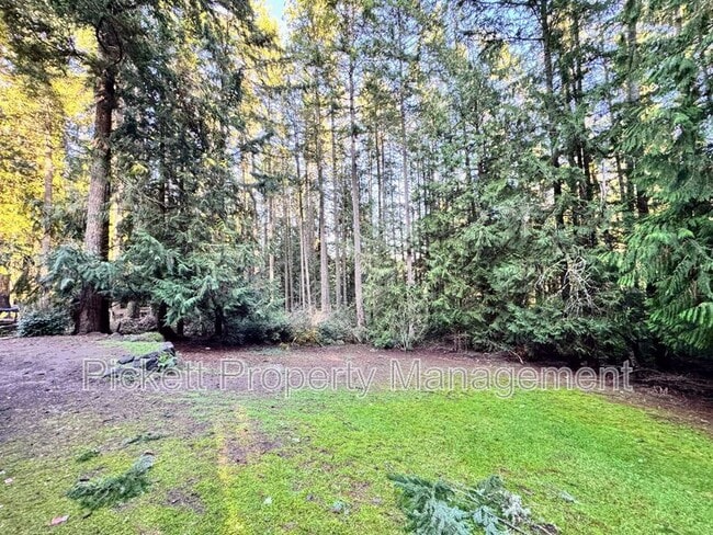 Building Photo - 10738 Jetty Pl NW