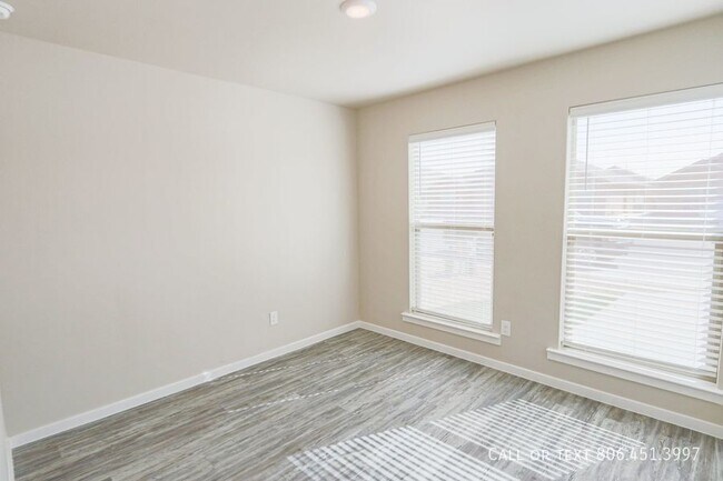 Building Photo - 2107 N Avenue J