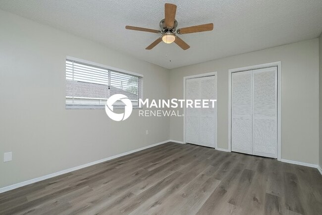 Building Photo - 3 Bedroom Pet-Friendly Home in SPRING HILL...