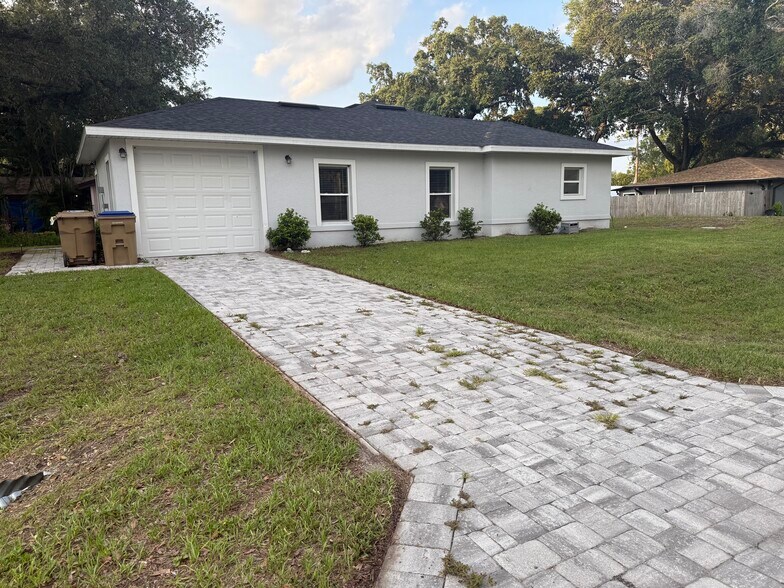 Primary Photo - 1165 Eden Dr