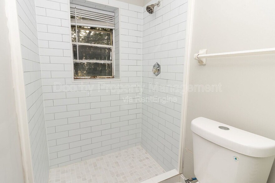 Building Photo - 2609 14th Ave