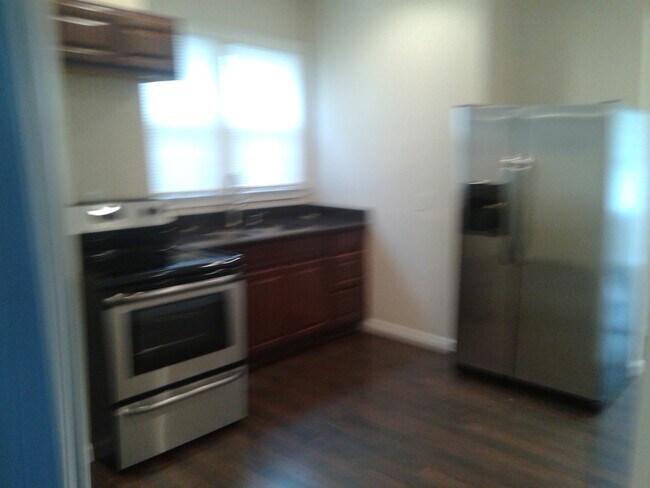 Building Photo - 723 Heywood Ave