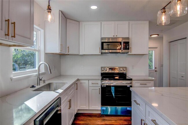 Building Photo - 15506 NW 134th Terrace