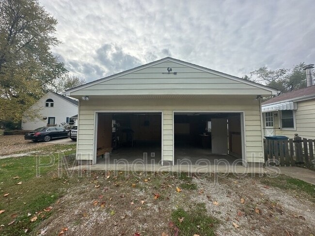 Building Photo - 7056 Caroline Ave