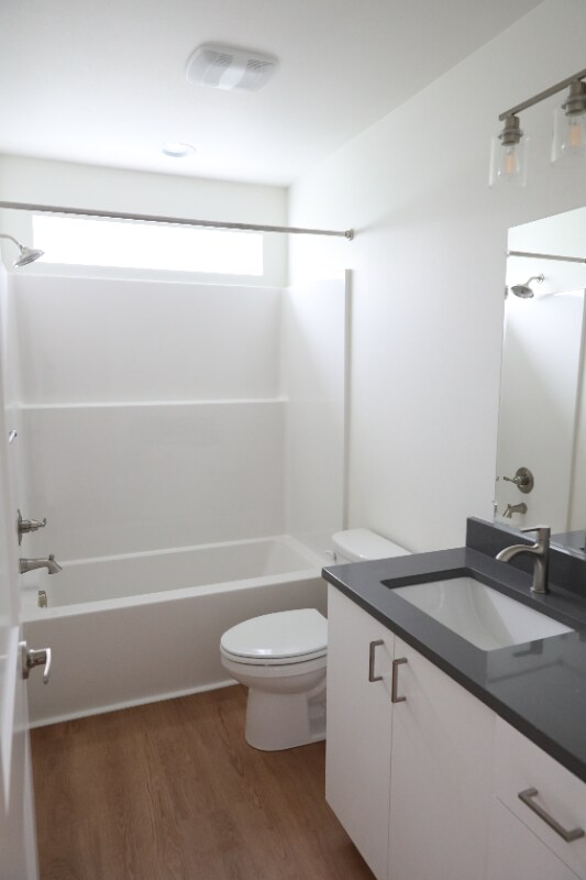 Building Photo - 12903 SE Ridgecrest Rd