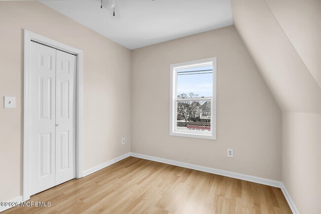 Building Photo - 209 Bay Ave