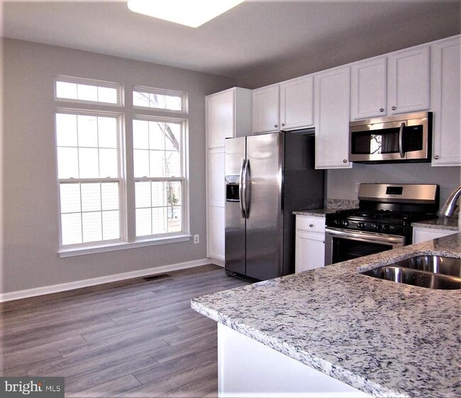 Building Photo - 12401 Benjamin Hill Ln