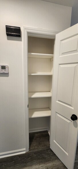 Linen/hallway closet - 2110 Twin Ave
