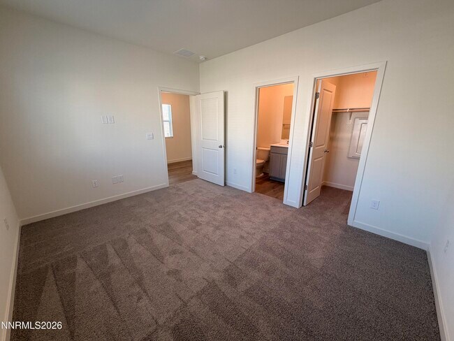 Building Photo - 8406 Vermilion Dr