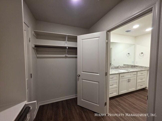 Building Photo - 6009 Kauffman Dr