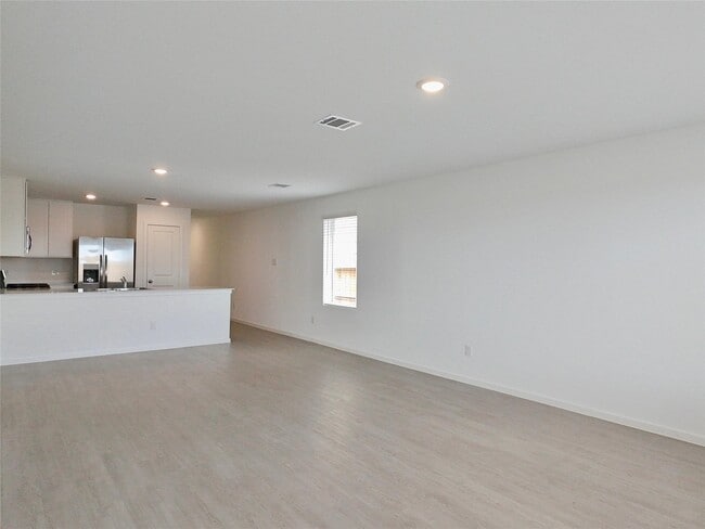Building Photo - 3053 Sunrise Dr