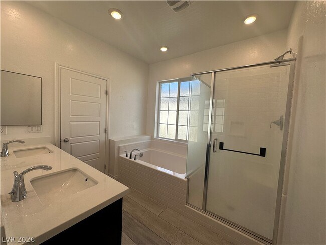 Building Photo - 25 Barbara Ln