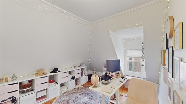 Building Photo - 64 Winslow Ave