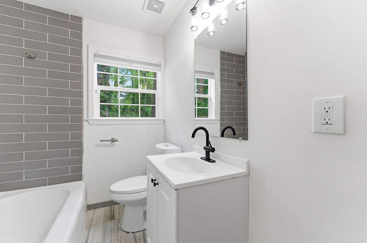 Building Photo - 2762 Oldknow Dr NW