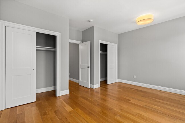 Building Photo - 29 Milton Ave