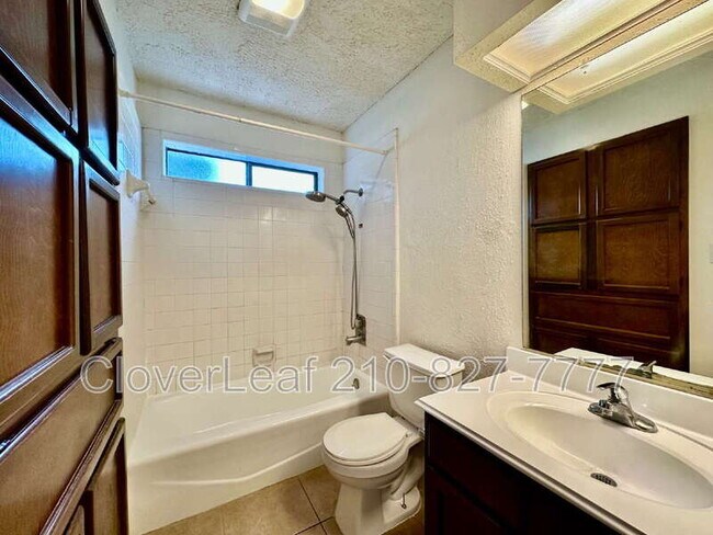 Building Photo - 10563 Starcrest Dr