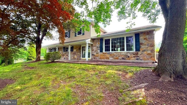 Primary Photo - 1805 Buchert Rd