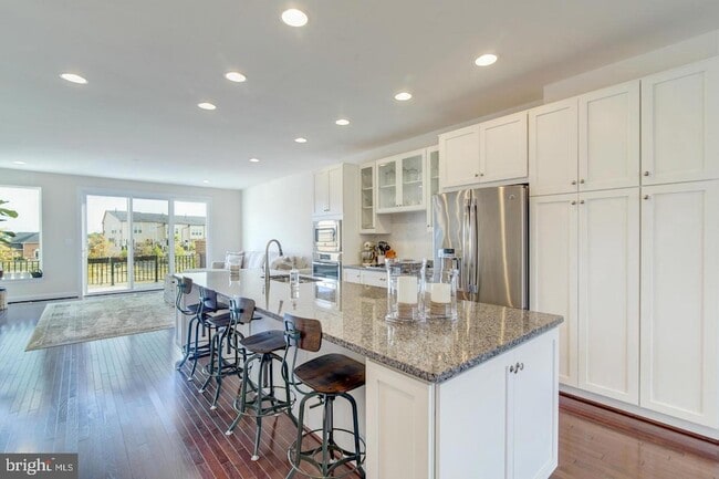 Building Photo - 42261 Riggins Ridge Terrace