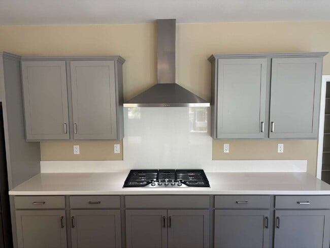 Building Photo - Stylish 2-Bedroom Oasis Domani, Residents ...