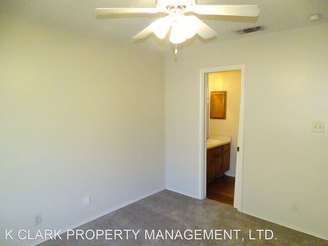 Building Photo - 2 br, 1 bath House - 7025 SILVER CANYON
