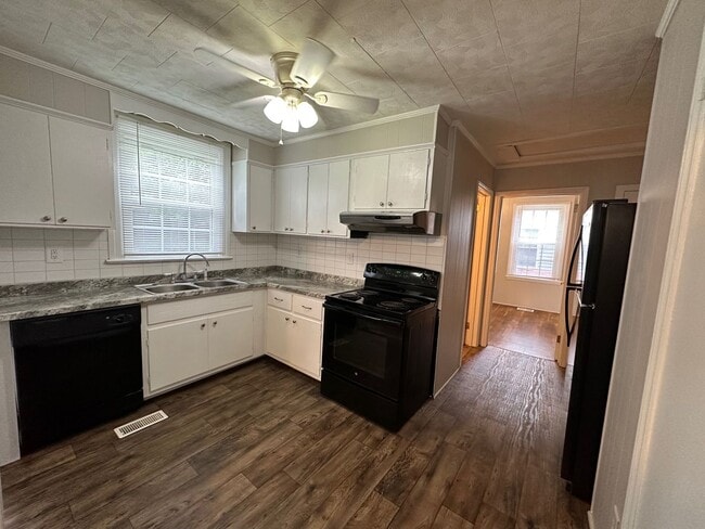 Building Photo - Burlington