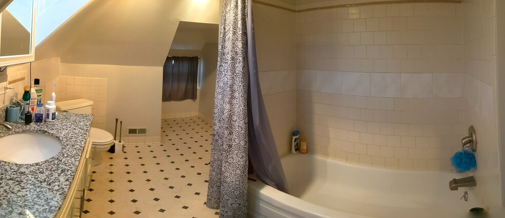 Building Photo - 239 South Grant Street